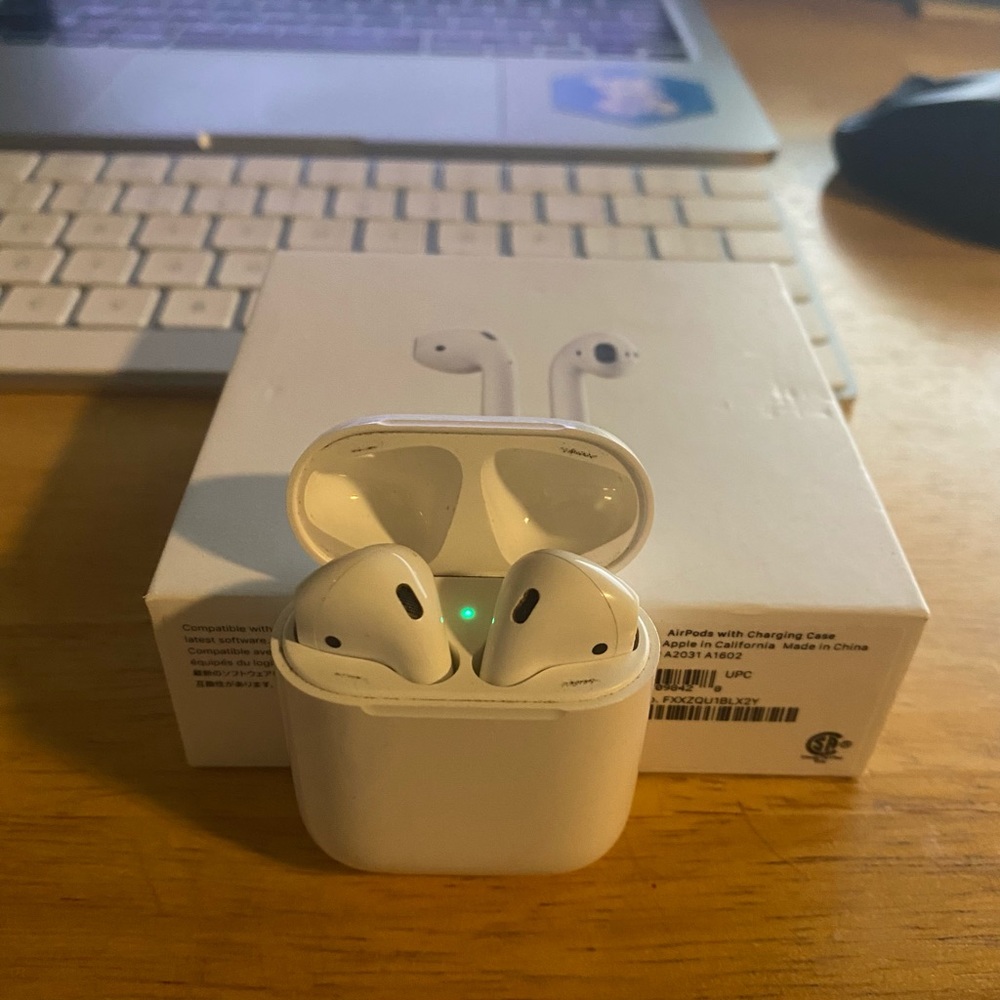 Apple Airpods
